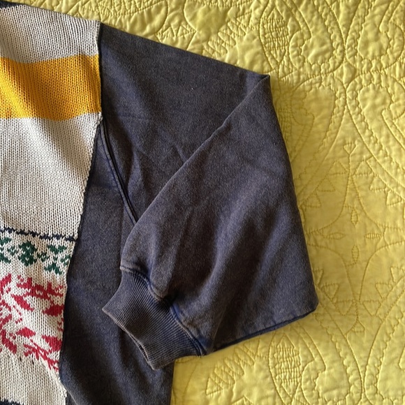 Never worn Pacsun patch sweatshirt - Picture 4 of 5